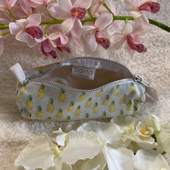 SoHa living sunglass or cosmetic pouch💕 - Picture 6 of 8